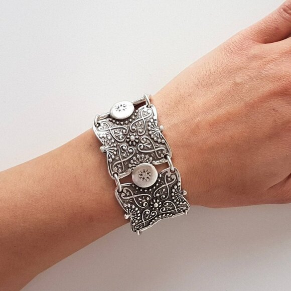 Chunky Turkish Antique Silver Large Ottoman Bracelet. - Picture 2 of 5